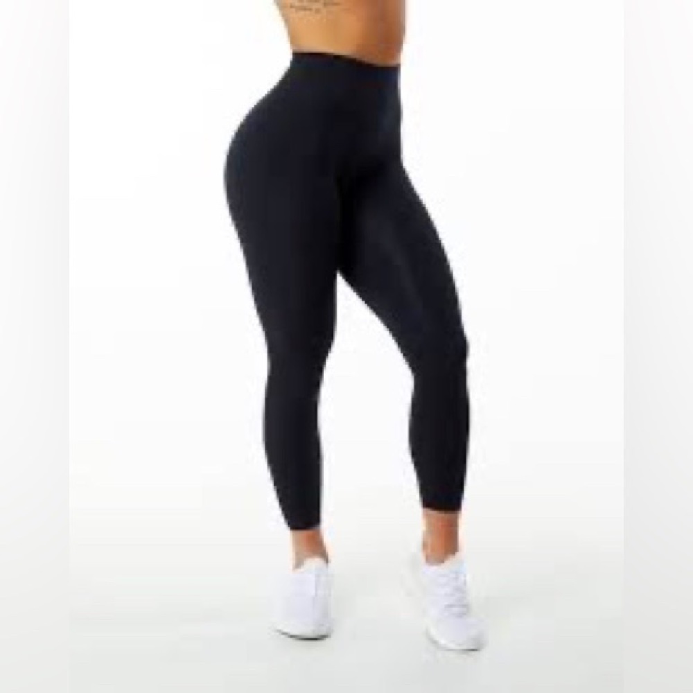 Alphalete Wonder Legging